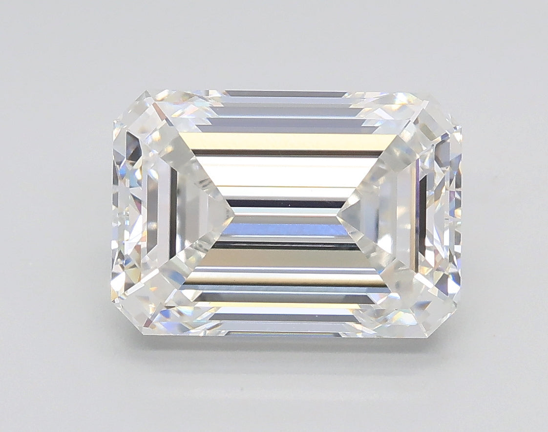 Lab-Grown 3.03 Carat Emerald Cut Diamond color E Clarity VVS2, precious stones, engagement diamonds