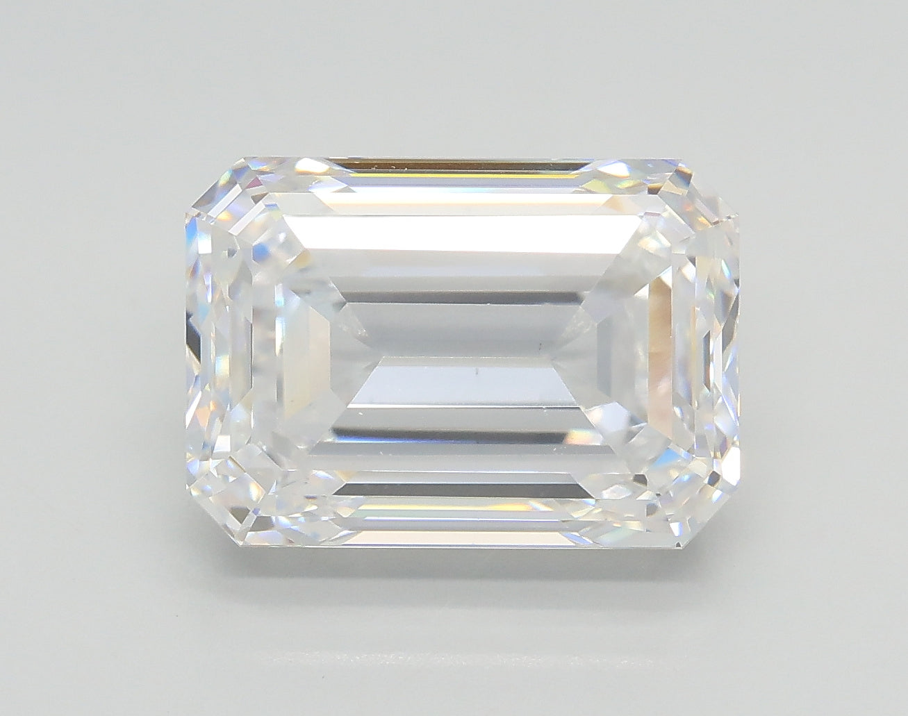 Lab-Grown 4.52 Carat Emerald Cut Diamond color D Clarity VVS2, precious stones, engagement diamonds