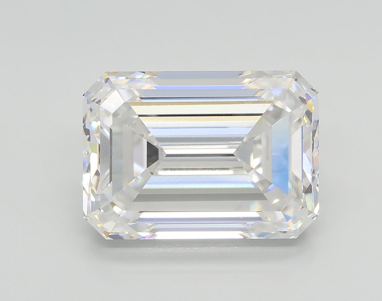 Lab-Grown 4.55 Carat Emerald Cut Diamond color D Clarity VVS2, precious stones, engagement diamonds