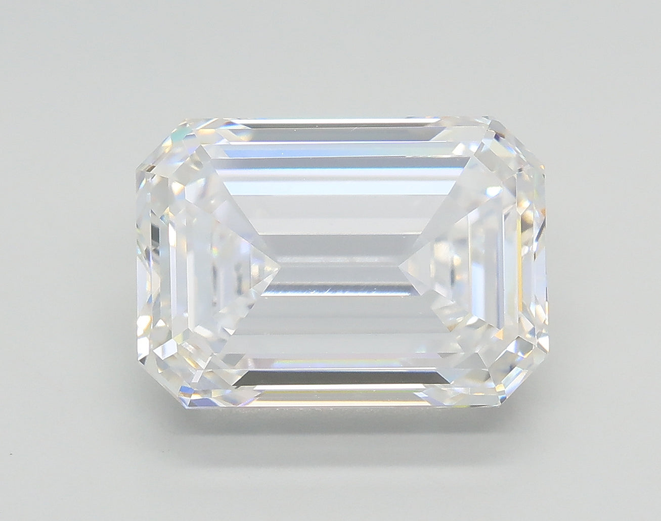 Lab-Grown 4.55 Carat Emerald Cut Diamond color D Clarity VVS2, precious stones, engagement diamonds