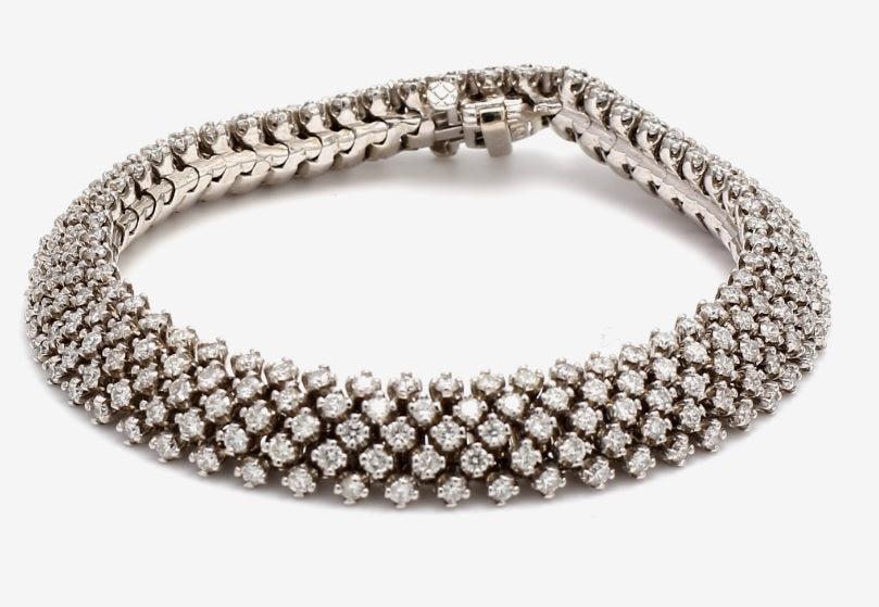 7.89 Carat Diamond 14 Karat White Gold Gemstone Bracelet