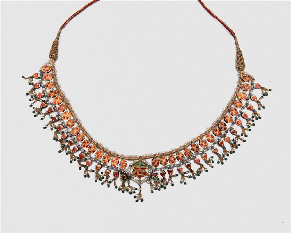 Antique 43.80 Grams Indian 18 Karat Yellow Gold Choker Necklace