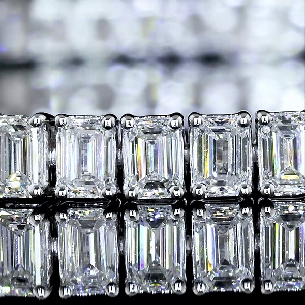 Lab-Grown 4.77 Carat Emerald F-VS2 Diamond 14K White Gold Tennis Bracelet