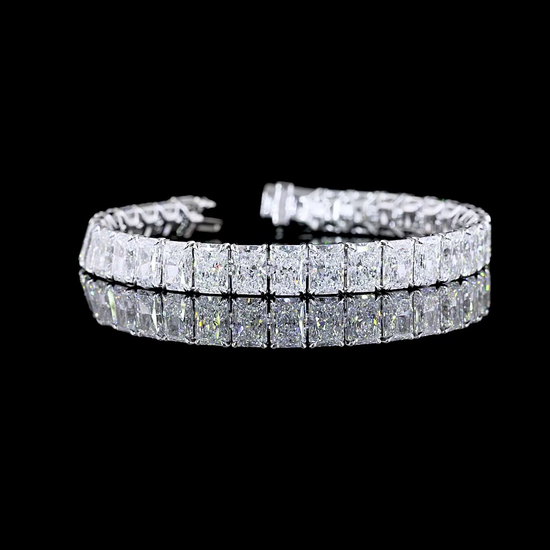 Lab-Grown 34 Carat Radiant F-VS2 Diamond 14K White Gold Tennis Bracelet