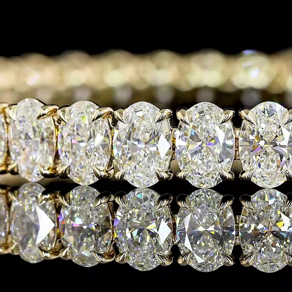 Lab-Grown 20 Carat Oval F-VS2 Diamond 14K Yellow Gold Tennis Bracelet