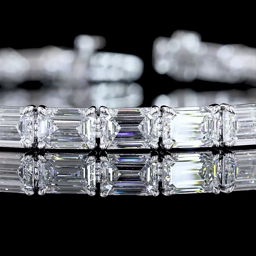 Lab-Grown 15.98 Carat Emerald F-VVS2 Diamond 14K White Gold Tennis Bracelet