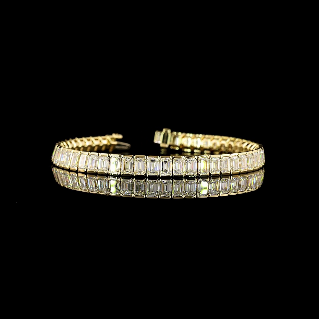 Lab-Grown 15.86 Carat Emerald E-VS Diamond 14K Yellow Gold Tennis Bracelet