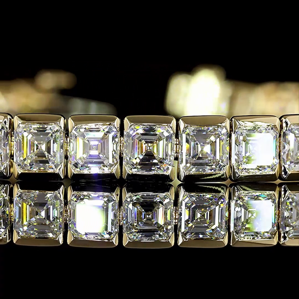 Lab-Grown 13.77 Carat Asscher E-VS Diamond 14K Yellow Gold Tennis Bracelet