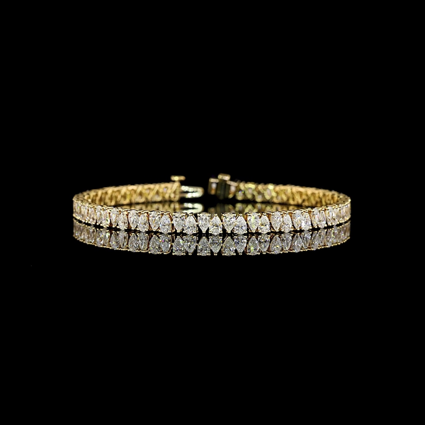 Lab-Grown 6.89 Carat Pear E-VS Diamond 14K Yellow Gold Tennis Bracelet
