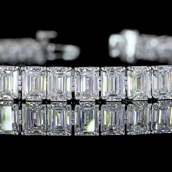 Lab-Grown 15.74 Carat Emerald E-VS Diamond 14K White Gold Tennis Bracelet