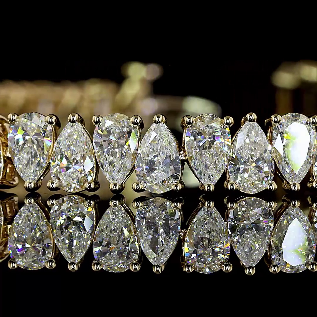 Lab-Grown 10.26 Carat Pear F-VS1 Diamond 14K Yellow Gold Tennis Bracelet