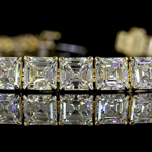 Lab-Grown 18.89 Carat Asscher F-VS1 Diamond 14K Yellow Gold Tennis Bracelet