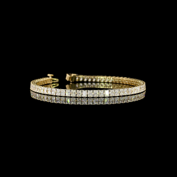 Lab-Grown 7.28 Carat Radiant E-VS Diamond 14K Yellow Gold Tennis Bracelet