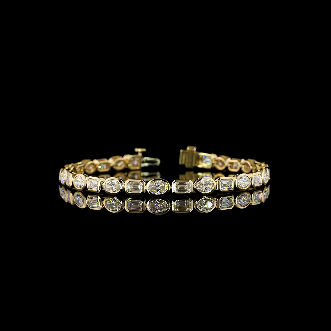 Lab-Grown 8.79 Carat Oval E-VS1 Diamond 14K Yellow Gold Tennis Bracelet
