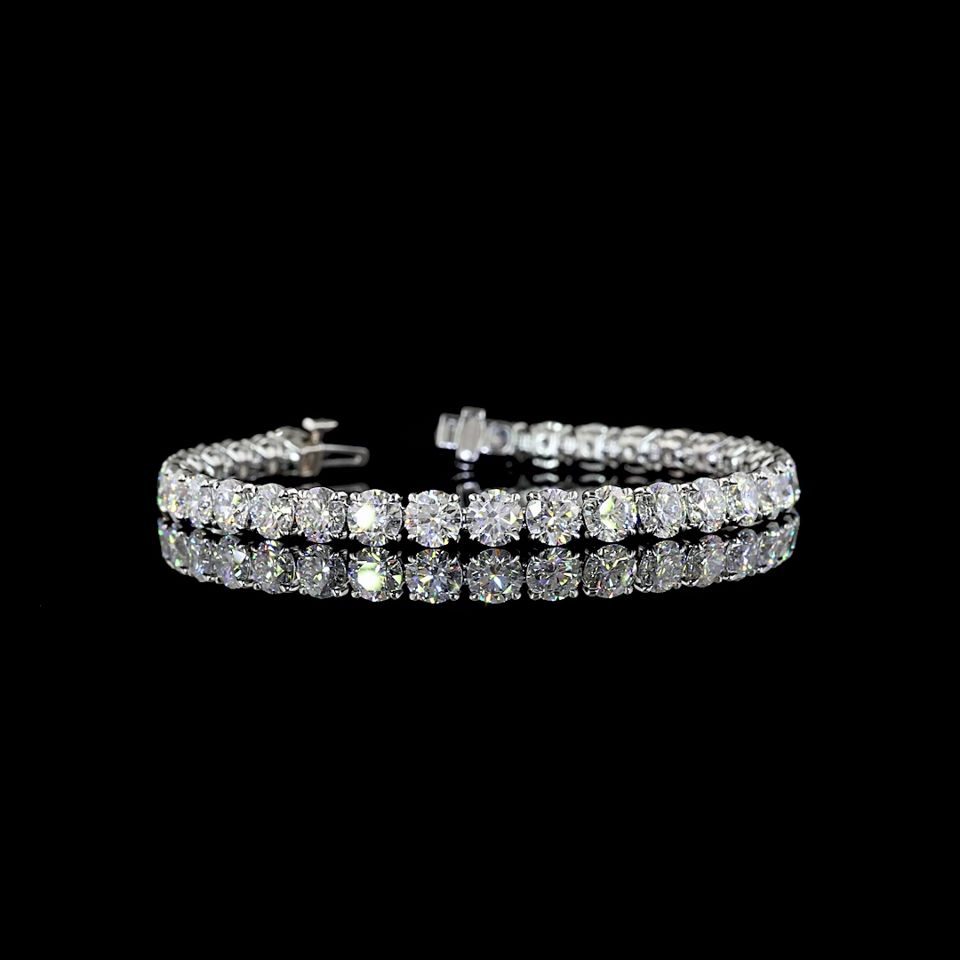 Lab-Grown 17.09 Carat Round E-VS Diamond Platinum Tennis Bracelet
