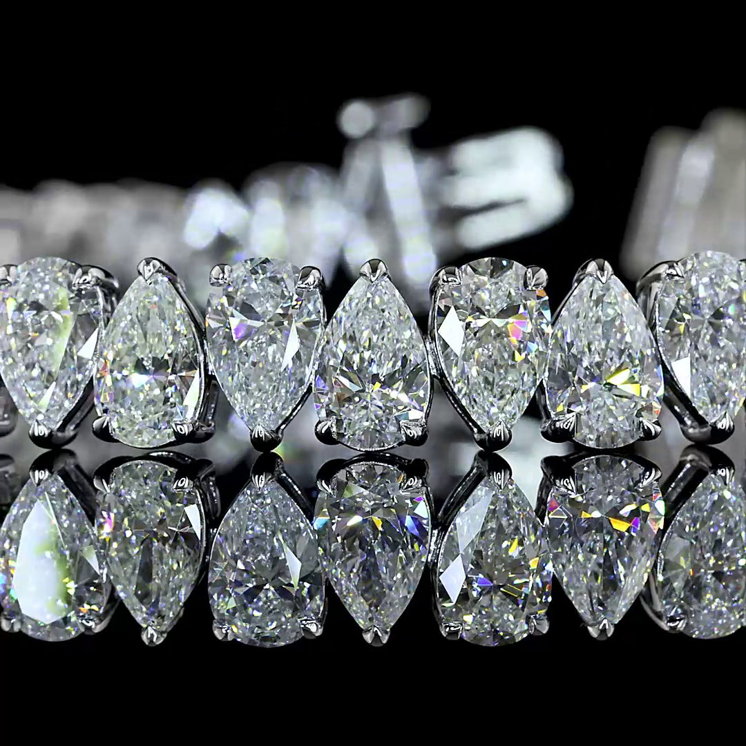 Lab-Grown 15.18 Carat Pear E-F-VS2 Diamond 14K White Gold Tennis Bracelet