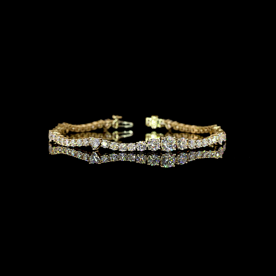 Lab-Grown 5.71 Carat Round E-F-VS1 Diamond 14K Yellow Gold Tennis Bracelet