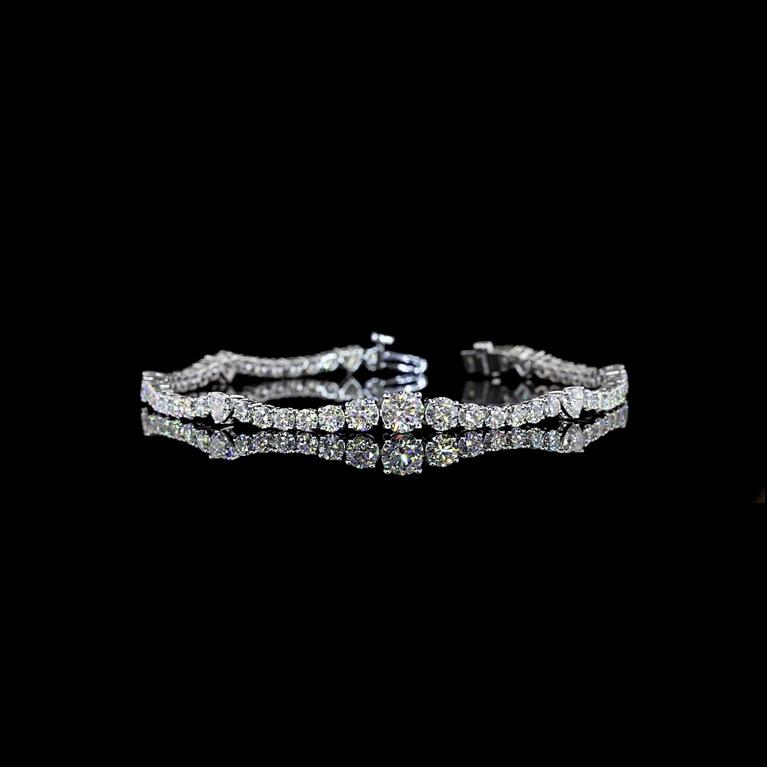 Lab-Grown 5.81 Carat Round E-F-VS1 Diamond 14K White Gold Tennis Bracelet