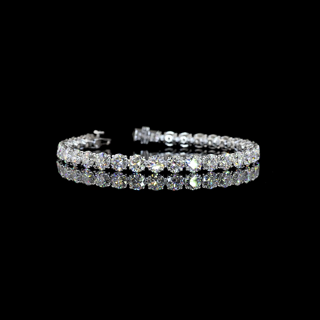 Lab-Grown 17.42 Carat Round E-F-VS1 Diamond 14K White Gold Tennis Bracelet