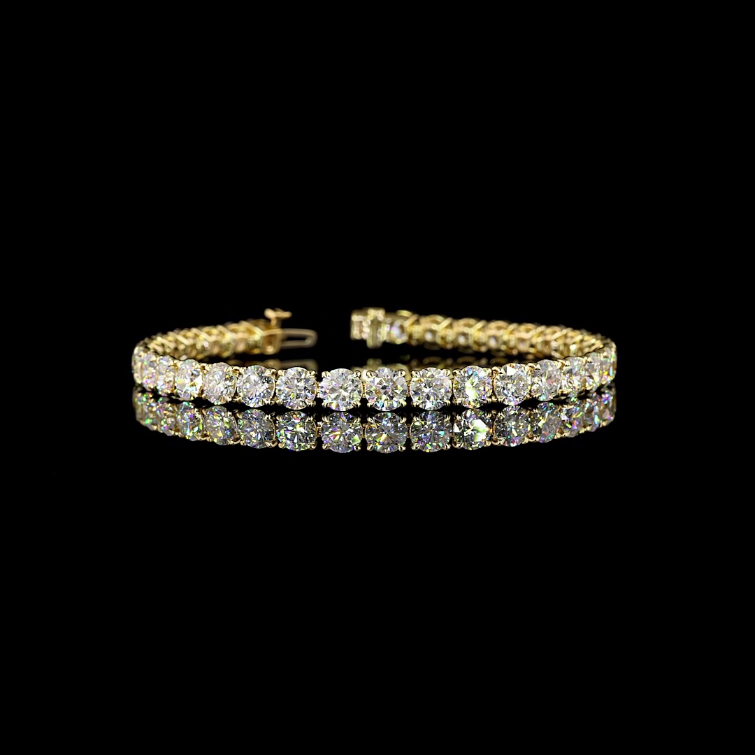 Lab-Grown 17.65 Carat Round E-F-VS1 Diamond 14K Yellow Gold Tennis Bracelet