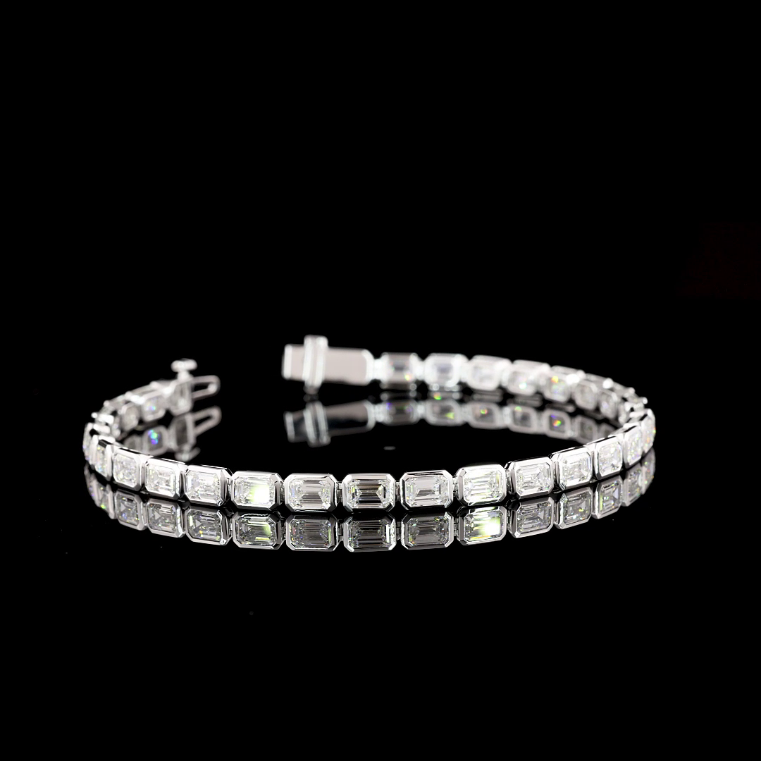 Lab-Grown 9.13 Carat Emerald E-VS1 Diamond 14K White Gold Tennis Bracelet