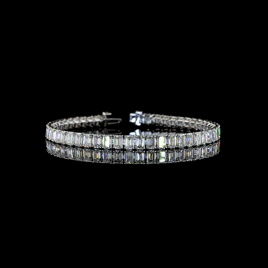 Lab-Grown 15.57 Carat Emerald E-F-VS1 Diamond 14K White Gold Tennis Bracelet