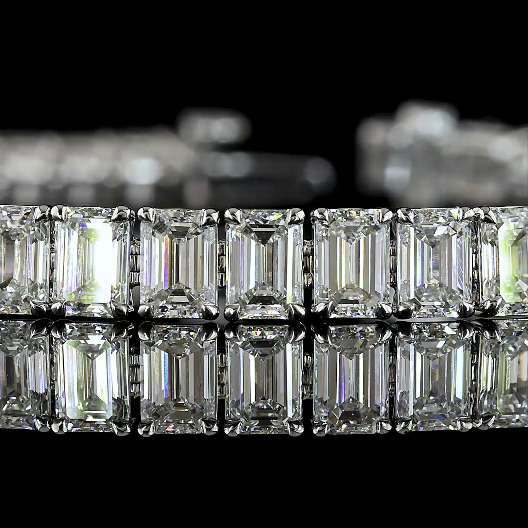 Lab-Grown 15.57 Carat Emerald E-F-VS1 Diamond 14K White Gold Tennis Bracelet