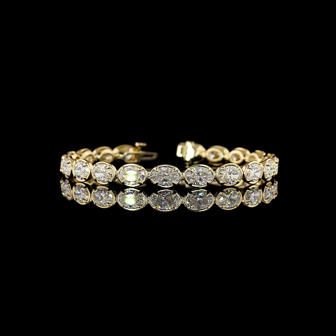 Lab-Grown 15.29 Carat Oval E-F-VS1 Diamond 14K Yellow Gold Tennis Bracelet