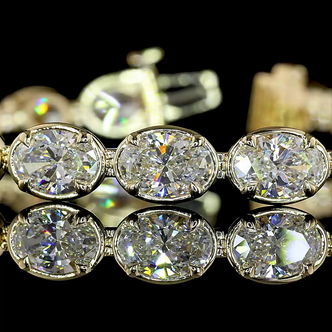 Lab-Grown 15.48 Carat Oval E-F-VS1 Diamond 14K Yellow Gold Tennis Bracelet