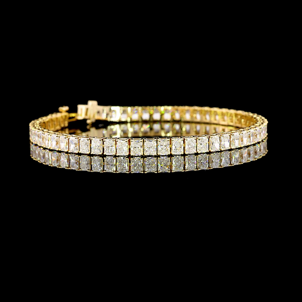 Lab-Grown 9.95 Carat Radiant E-VVS2 Diamond 14K Yellow Gold Tennis Bracelet