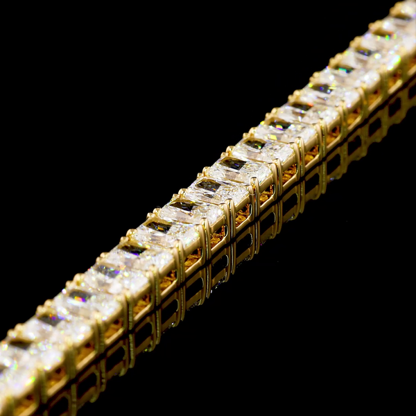 Lab-Grown 9.95 Carat Radiant E-VVS2 Diamond 14K Yellow Gold Tennis Bracelet