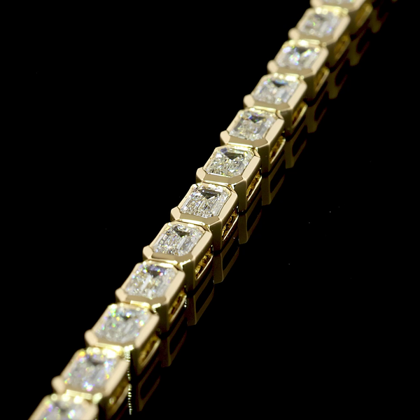 Lab-Grown 4.82 Carat Emerald E-VS1 Diamond 14K Yellow Gold Tennis Bracelet