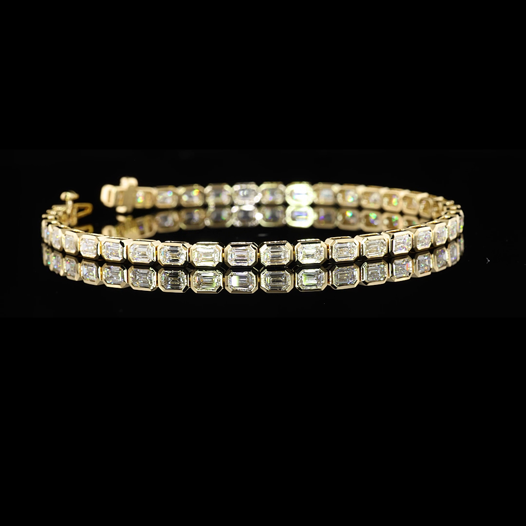 Lab-Grown 4.82 Carat Emerald E-VS1 Diamond 14K Yellow Gold Tennis Bracelet