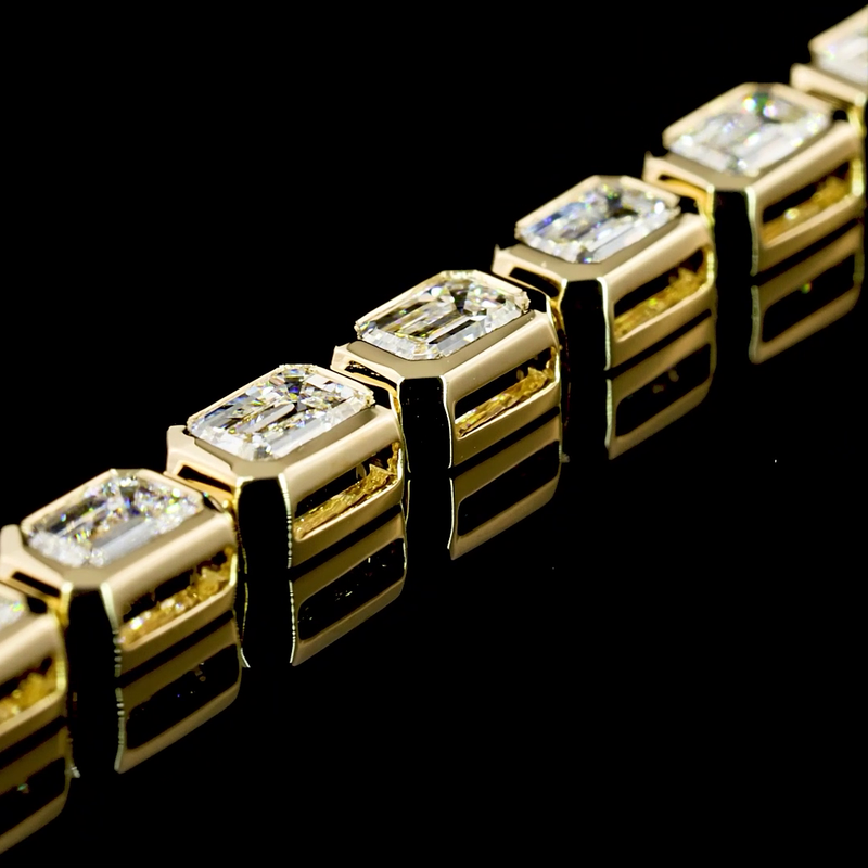 Lab-Grown 4.96 Carat Emerald E-VS1 Diamond 14K Yellow Gold Tennis Bracelet