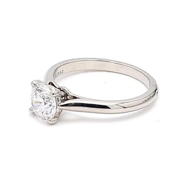 Cartier 0.90 Carat Round Brilliant Shape D-VVS2 Diamond Platinum Engagement Ring