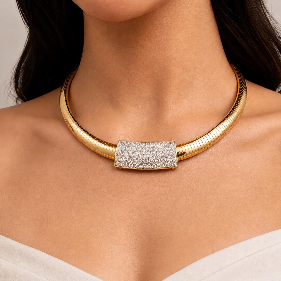 Vintage 18K Yellow Gold Collar Necklace with 1.5 Carat Round I-VS Diamonds