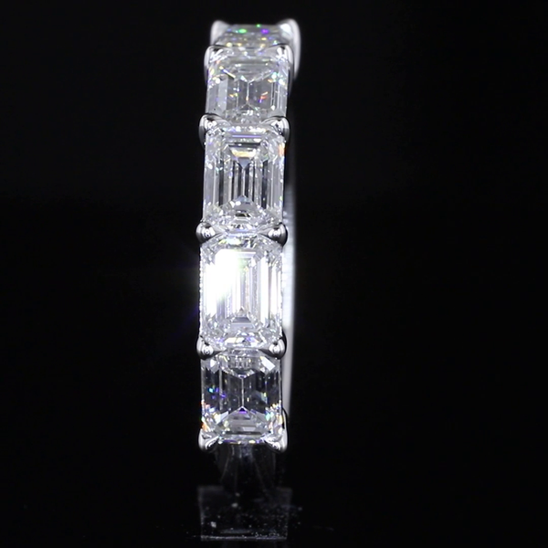 Lab-Grown 1.81 Carat Emerald F-VVS2 Diamond 14K White Gold 5 Stones Eternity Band