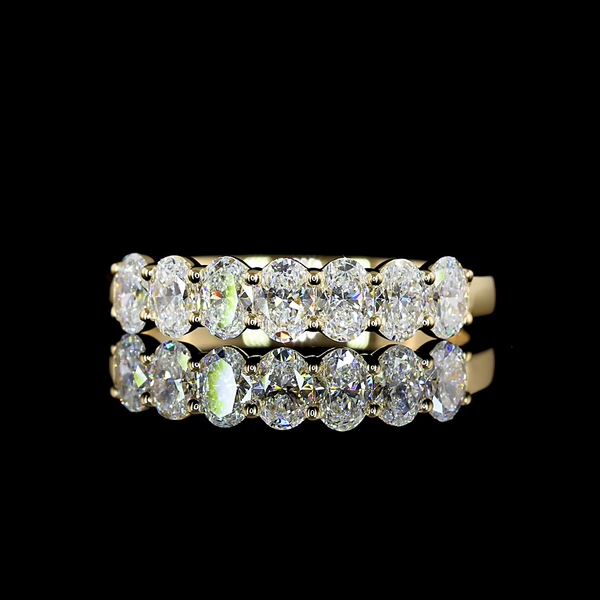 Lab-Grown 0.92 Carat Oval E-VS Diamond 14K Yellow Gold 7 Stones Eternity Band
