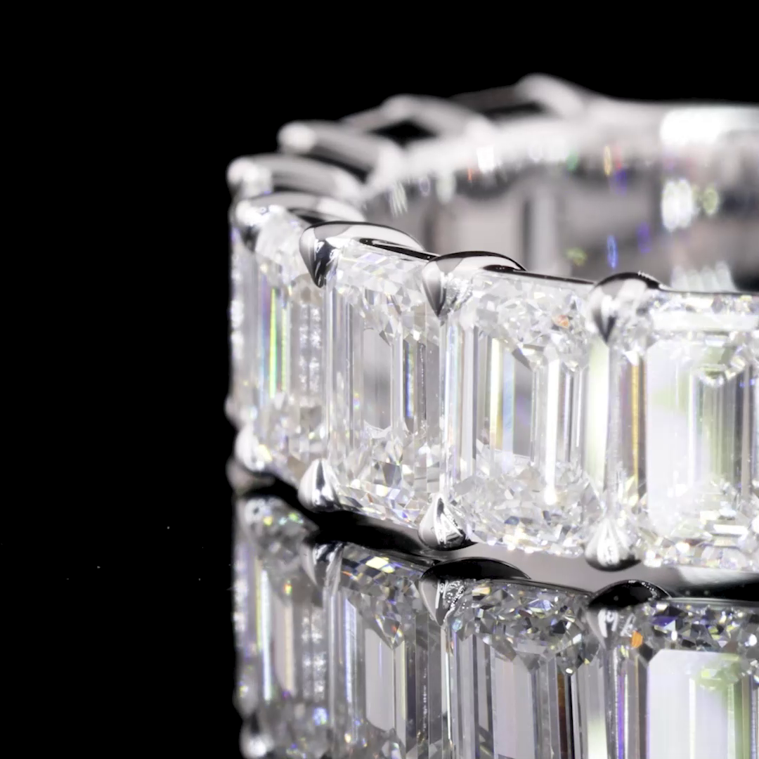 Lab-Grown 2.87 Carat Emerald E-F-VS1 Diamond 14K White Gold Half Eternity Ring