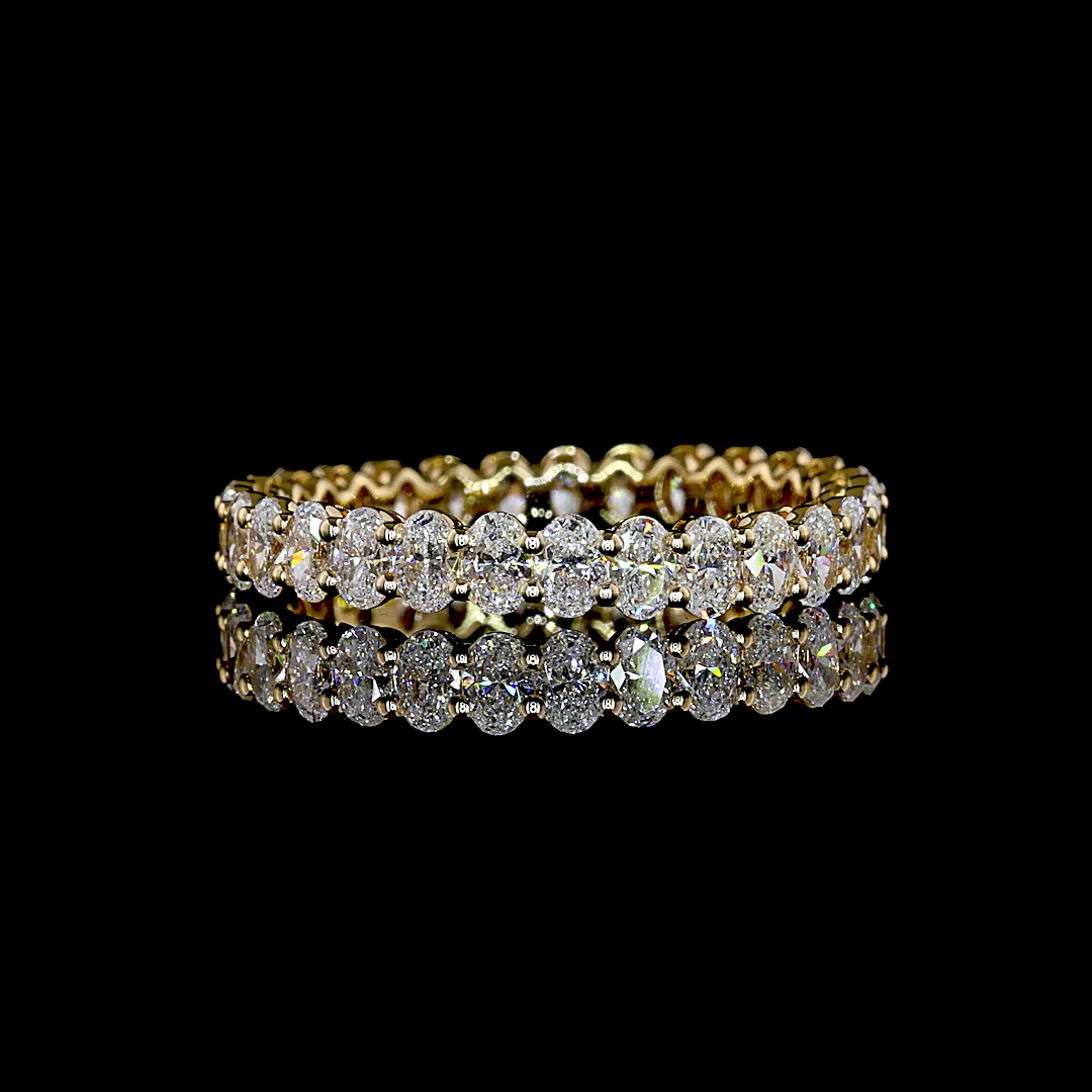 Lab-Grown 2.16 Carat Oval E-F-VS1 Diamond 18K Yellow Gold Eternity Band