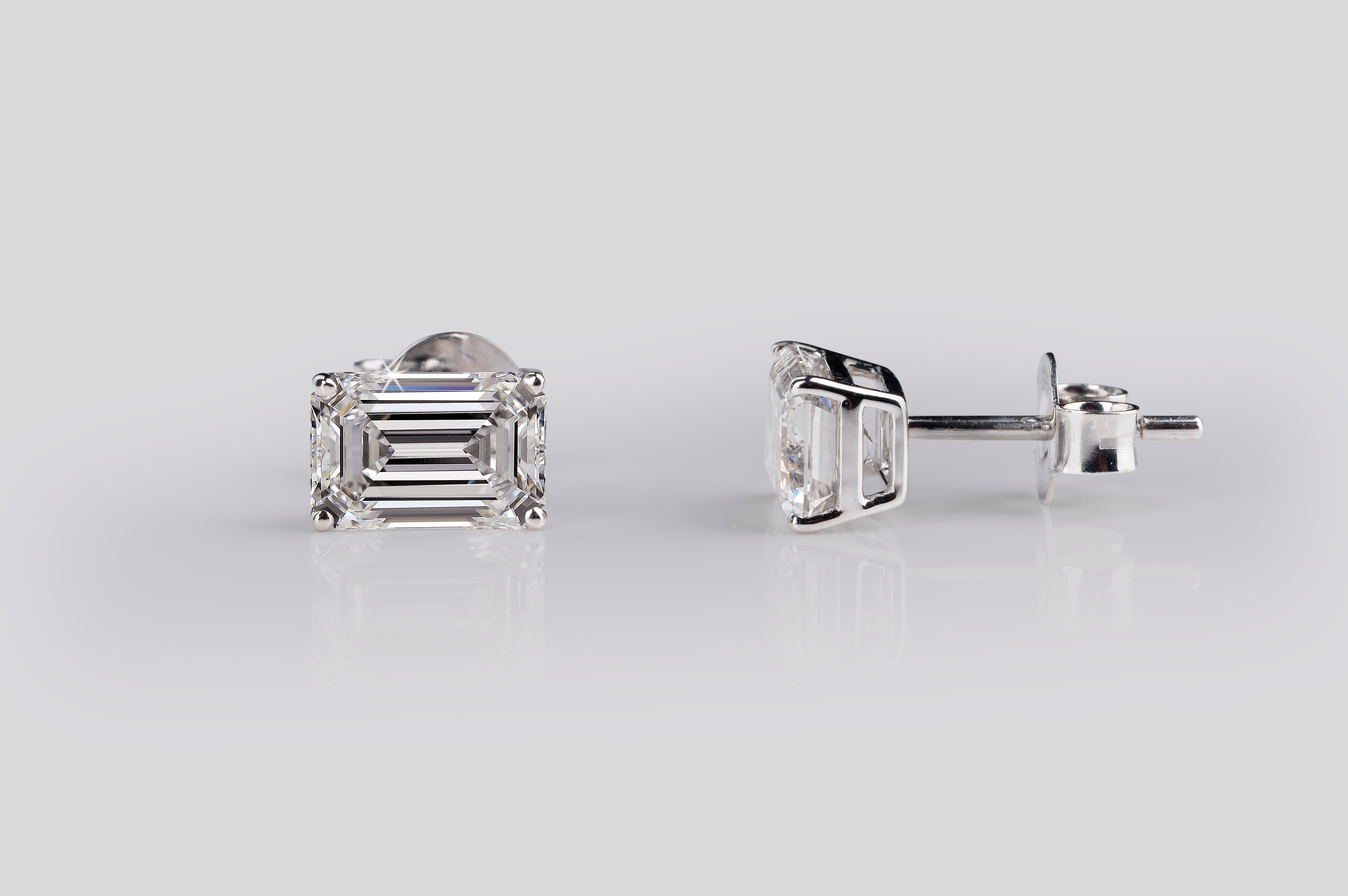 Lab-Grown 1.47 Carat Emerald F-VS2 Diamond 18K White Gold Studs Earrings