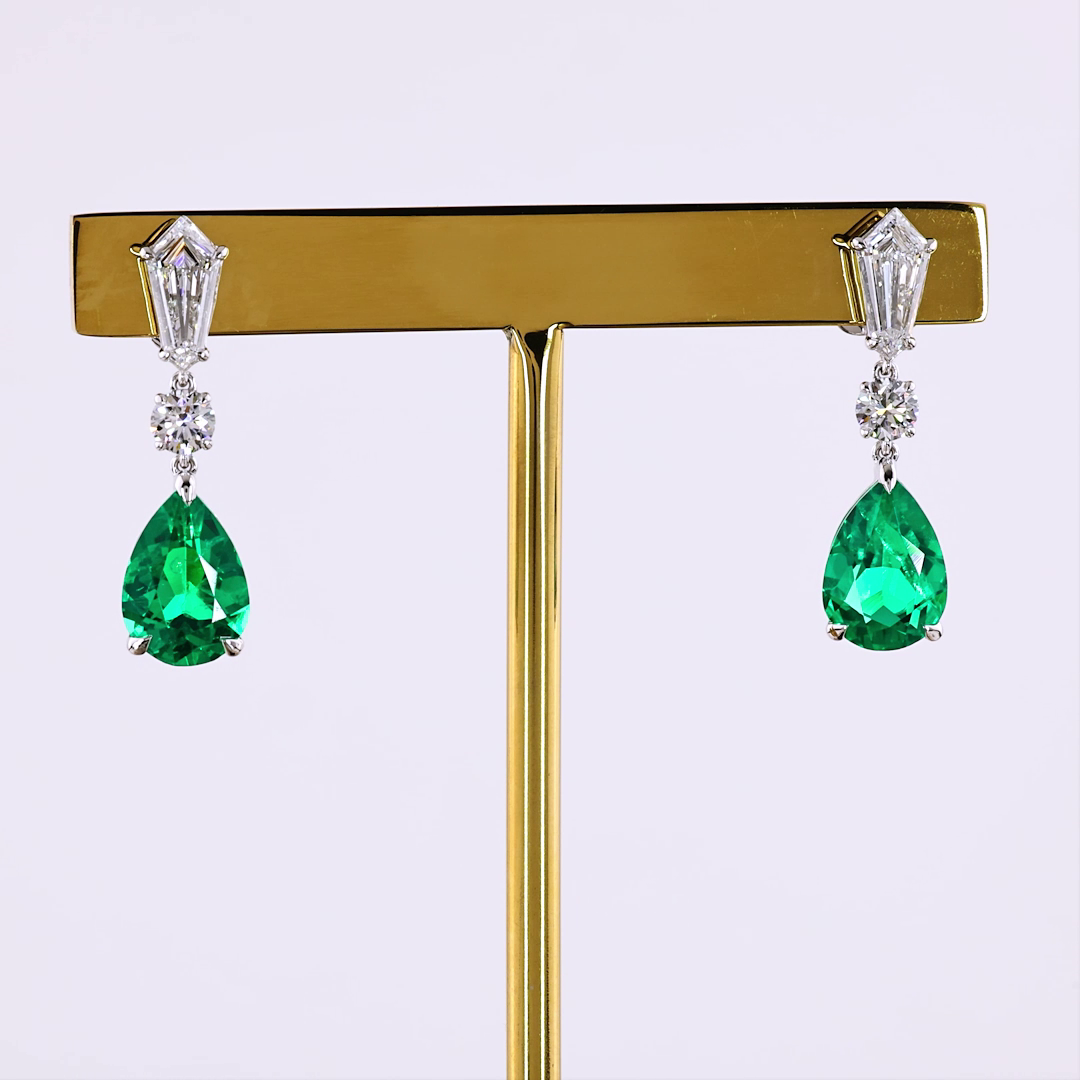 Lab-Grown 1.11 Carat Pear -VS1 Diamond 14K White Gold Hanging Earrings