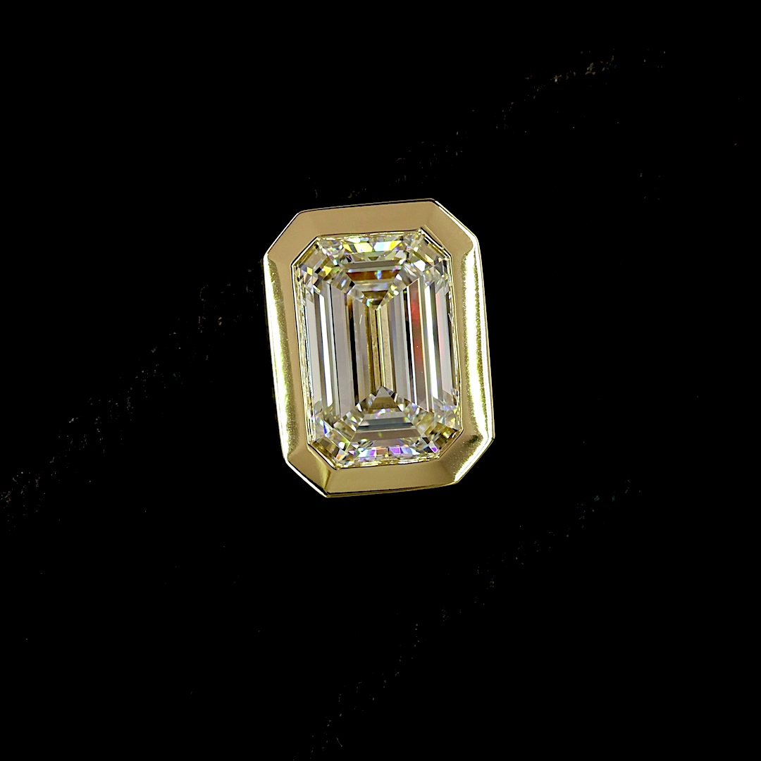 Lab-Grown 4.52 Carat Emerald E-F-VS1 Diamond 14K Yellow Gold Studs Earrings