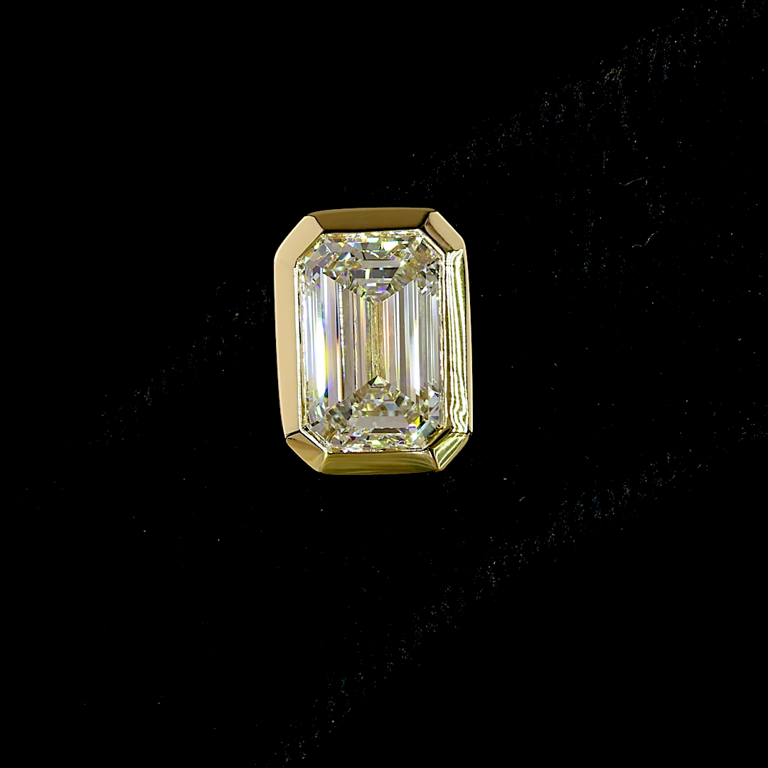 Lab-Grown 4.18 Carat Emerald E-F-VVS1 Diamond 14K Yellow Gold Studs Earrings