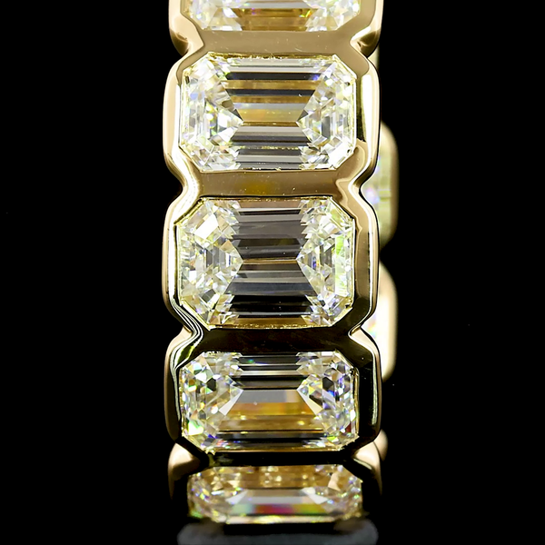Lab-Grown 2.94 Carat Emerald F-VS1 Diamond 14K Yellow Gold Huggies Earrings