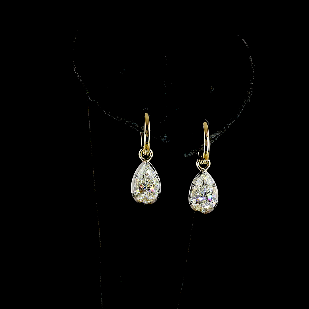 Lab-Grown 4.05 Carat Pear E-F-VS1 Diamond 14K Yellow Gold Hanging Earrings