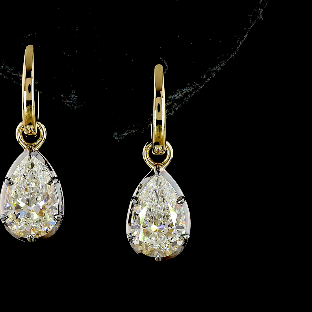 Lab-Grown 4.05 Carat Pear E-F-VS1 Diamond 14K Yellow Gold Hanging Earrings