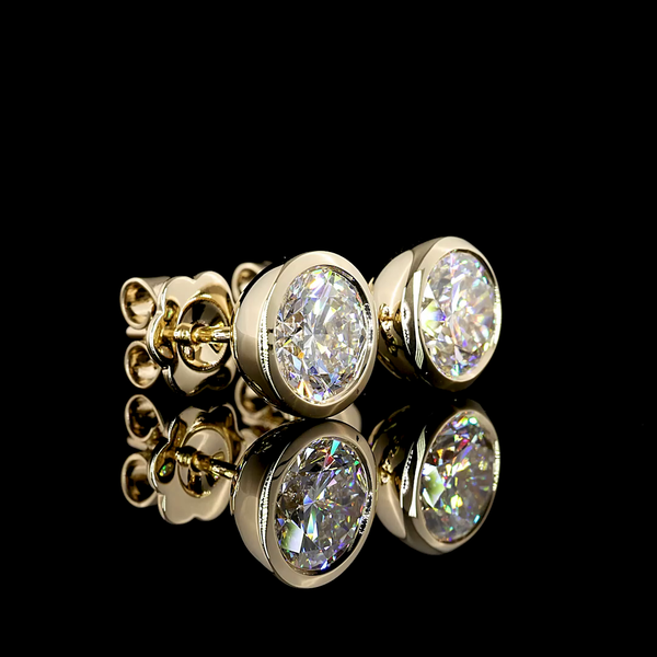 Lab-Grown 3.1 Carat Round D-VS2 Diamond 14K Yellow Gold Studs Earrings