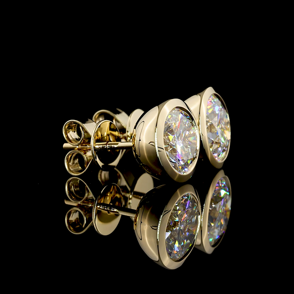Lab-Grown 3.03 Carat Round E-VVS2 Diamond 14K Yellow Gold Studs Earrings