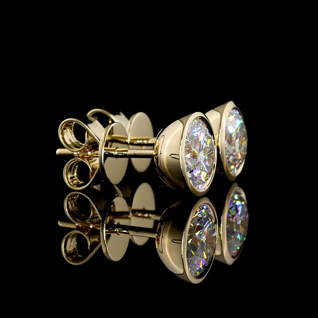 Lab-Grown 1.53 Carat Round E-VVS2 Diamond 14K Yellow Gold Studs Earrings